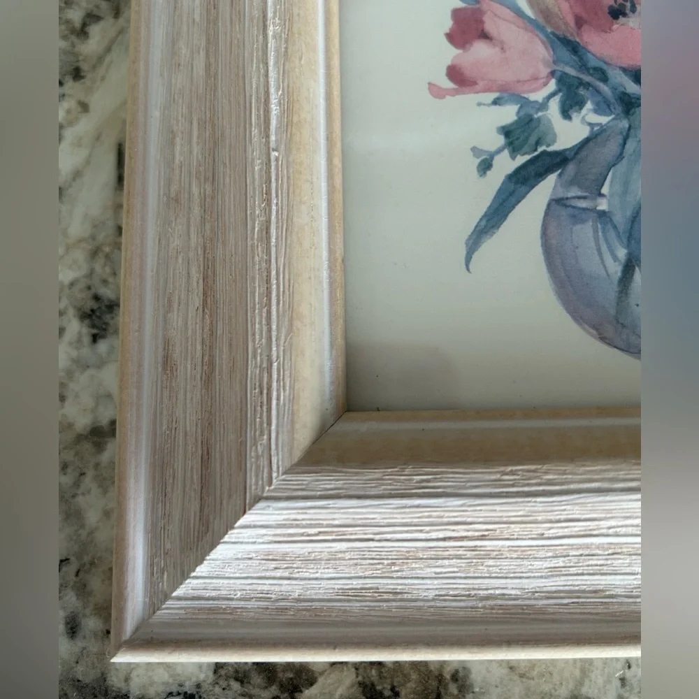 NWT Decorative Framed Watercolor Flowers Vase Whitewashed Wooden Frame 8”X 8”